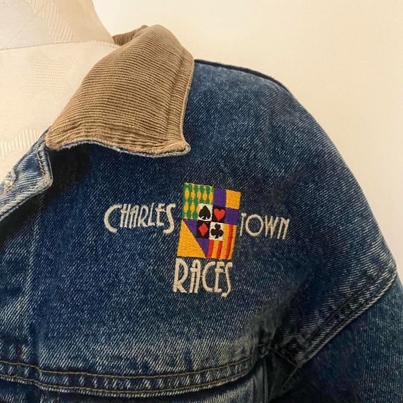 Vintage 1990’s medium blue jean jacket with casino embroidery & corduroy collar - Picture 2 of 5